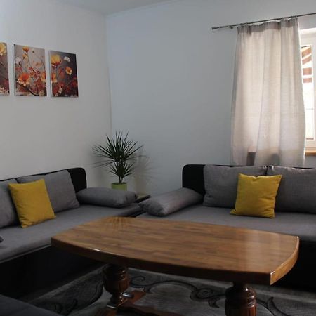 Apartman Lilium Knin Zewnętrze zdjęcie